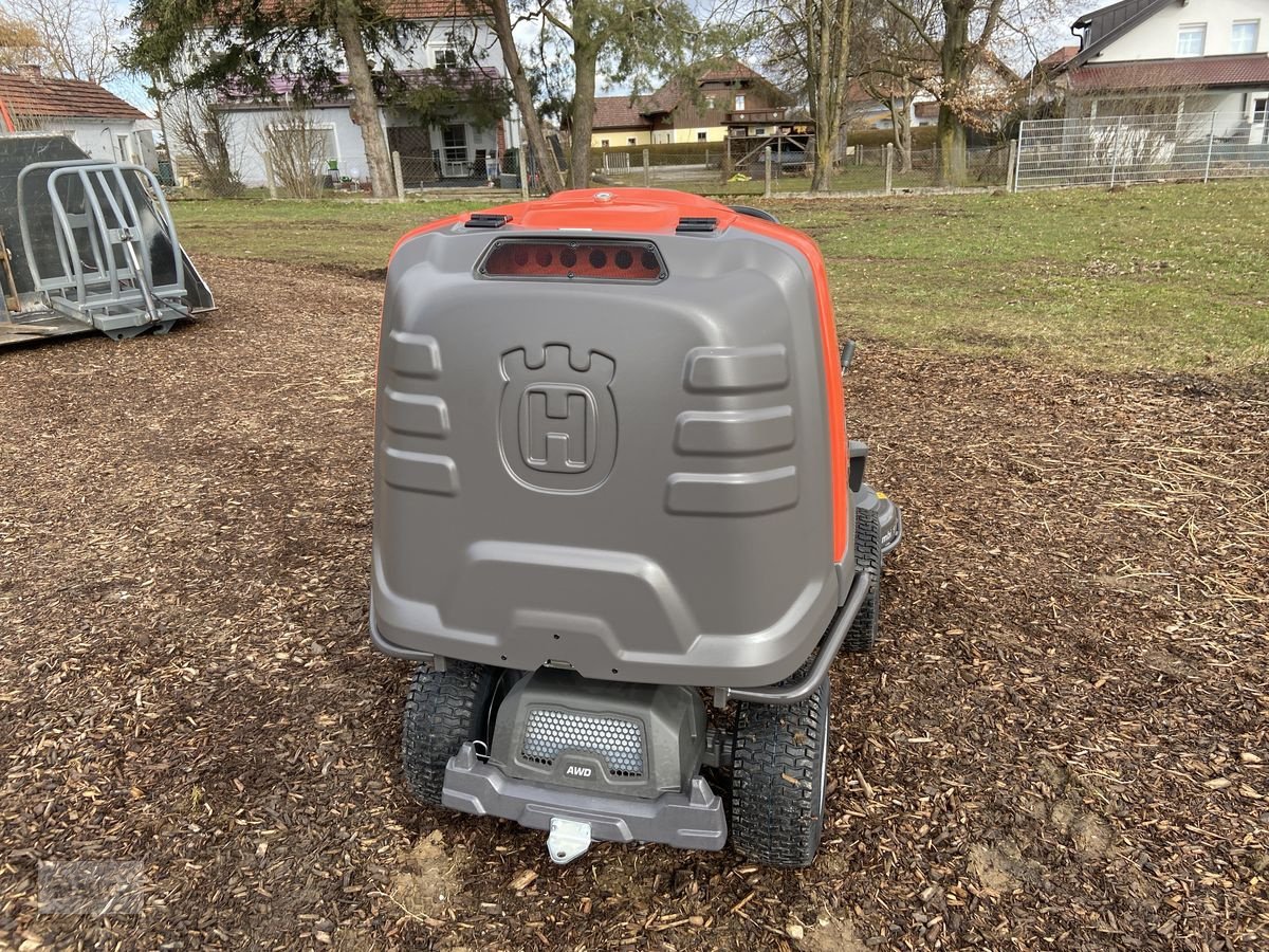 Rasentraktor typu Husqvarna Rider RC320Ts AWD FRÜHBEZUGSAKTION, Neumaschine w Burgkirchen (Zdjęcie 15)