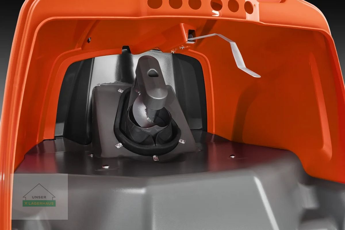 Rasentraktor tip Husqvarna Rider RC320TS AWD incl 112cm Mähdeck, Neumaschine in Engerwitzdorf (Poză 10)