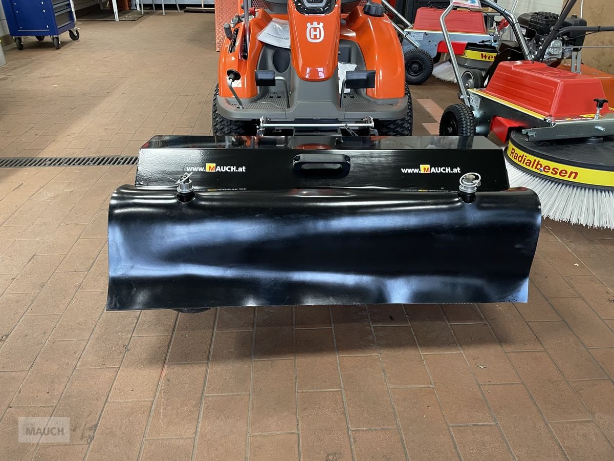 Rasentraktor des Typs Husqvarna Schlegelmäher für 300er Serie, Neumaschine in Burgkirchen (Bild 11)