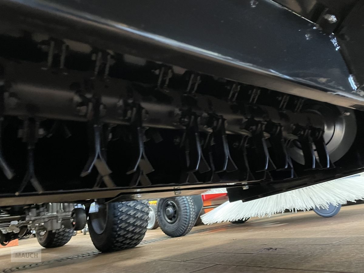 Rasentraktor des Typs Husqvarna Schlegelmäher für 300er Serie, Neumaschine in Burgkirchen (Bild 12)