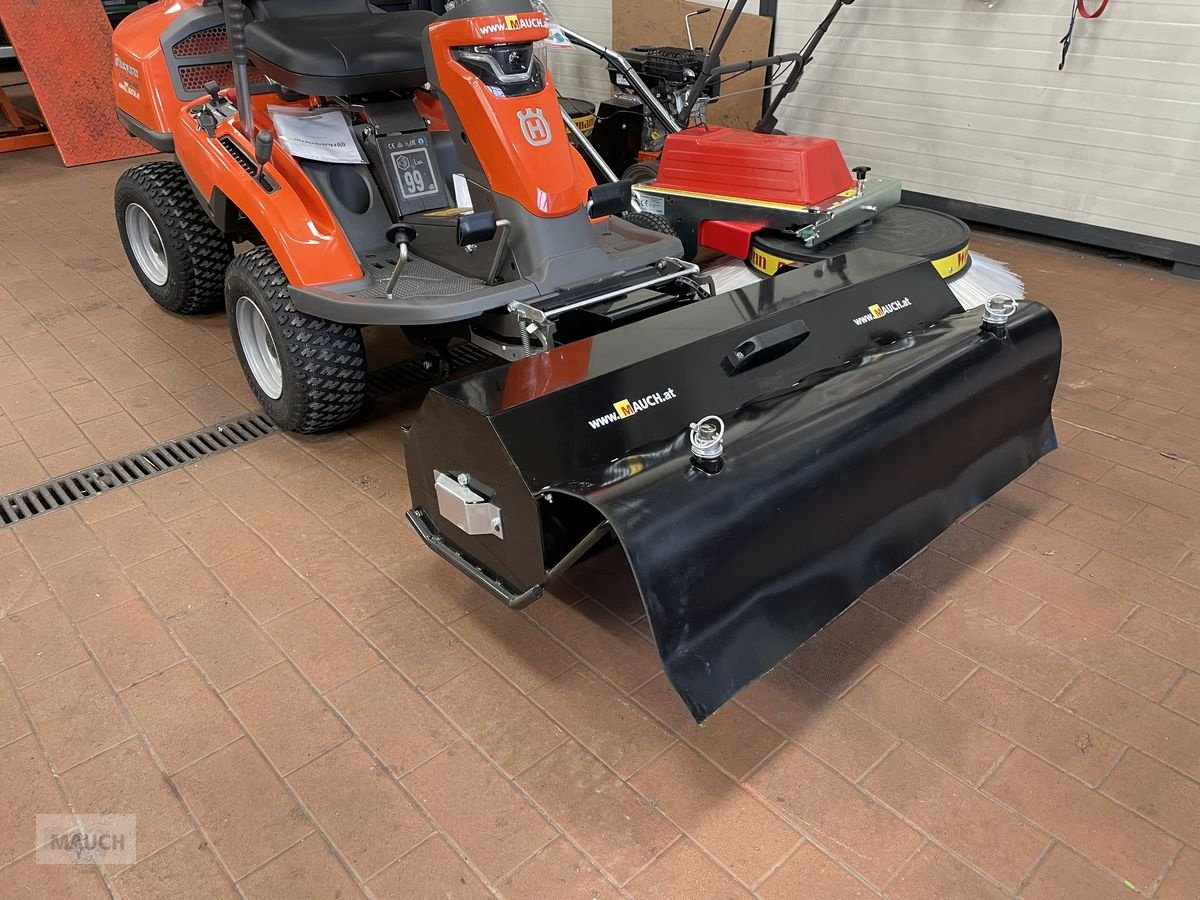 Rasentraktor des Typs Husqvarna Schlegelmäher für 300er Serie, Neumaschine in Burgkirchen (Bild 9)