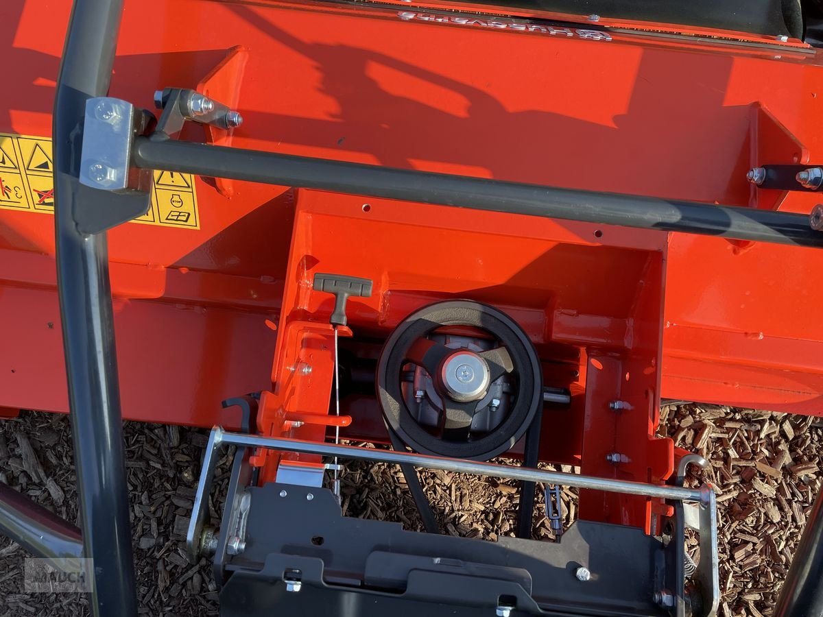Rasentraktor des Typs Husqvarna Schlegelmäher für 500er Serie NEU, Neumaschine in Burgkirchen (Bild 5)