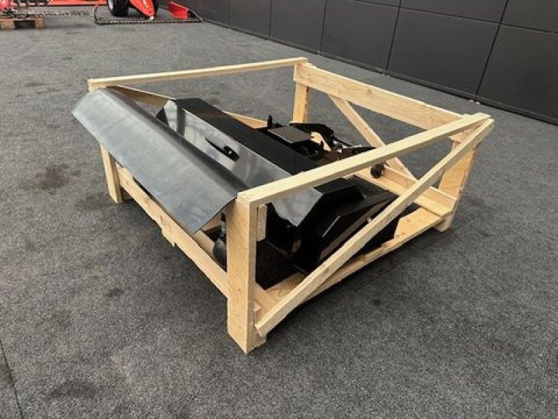 Rasentraktor des Typs Husqvarna Schlegelmähwerk zu Husqvarna R316TsX AWD, Neumaschine in Tamsweg (Bild 1)