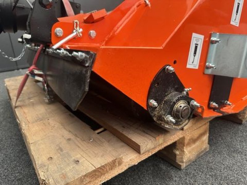 Rasentraktor des Typs Husqvarna Schlegelmähwerk zu Husqvarna Rider 500er Serie, Vorführmaschine in Tamsweg (Bild 12)