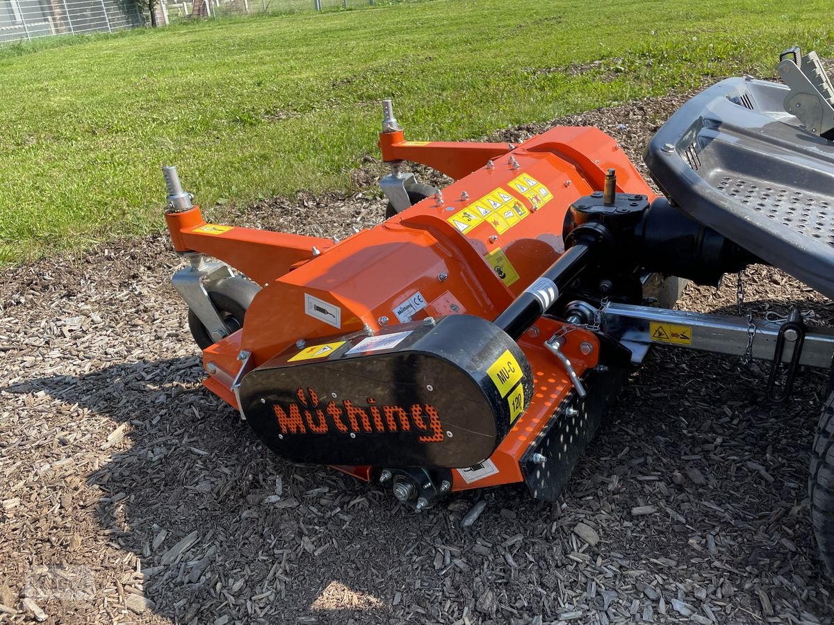 Rasentraktor des Typs Husqvarna Schlegelmulcher für 500er Diesel Serie, Neumaschine in Burgkirchen (Bild 5)