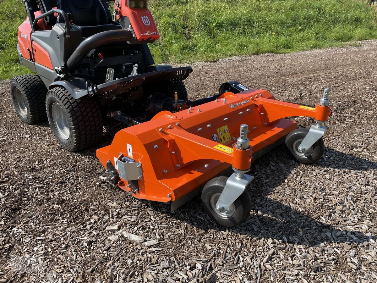 Rasentraktor des Typs Husqvarna Schlegelmulcher für 500er Diesel Serie, Neumaschine in Burgkirchen (Bild 1)