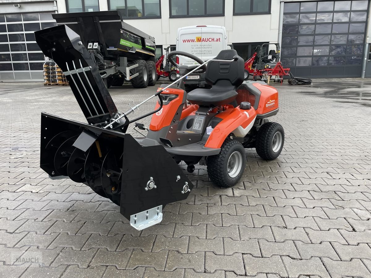 Rasentraktor des Typs Husqvarna Schneefräse für 300er Serie NEU, Neumaschine in Burgkirchen (Bild 2)