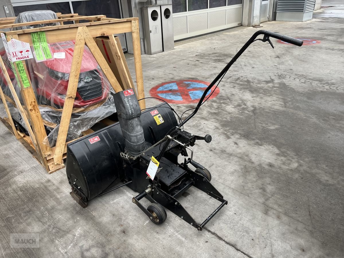 Rasentraktor des Typs Husqvarna Schneefräse für 300er Serie, Gebrauchtmaschine in Burgkirchen (Bild 6)