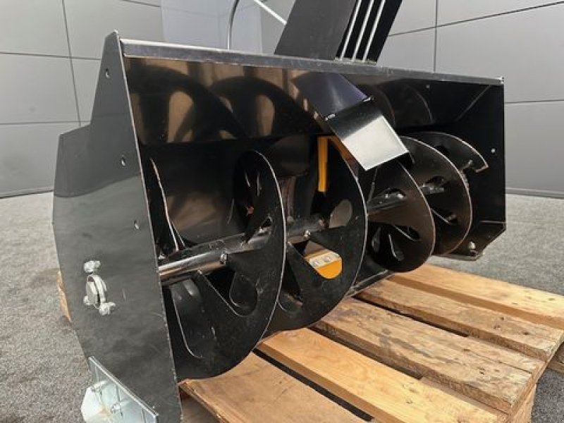 Rasentraktor Türe ait Husqvarna Schneefräse passend zu Husqvarna 300er gebraucht, Gebrauchtmaschine içinde Tamsweg (resim 9)