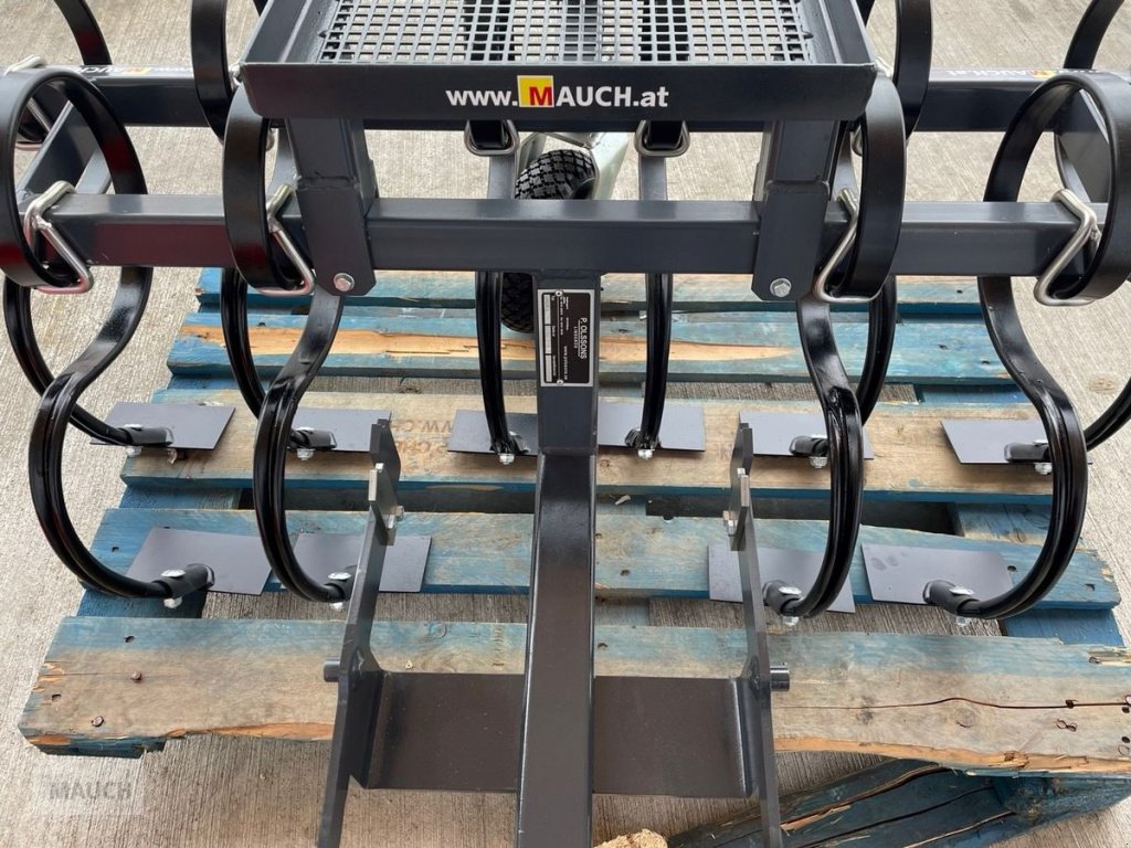 Rasentraktor типа Husqvarna Schotterhacke Kiesrechen, Reitplatzplaner, Gebrauchtmaschine в Burgkirchen (Фотография 4)