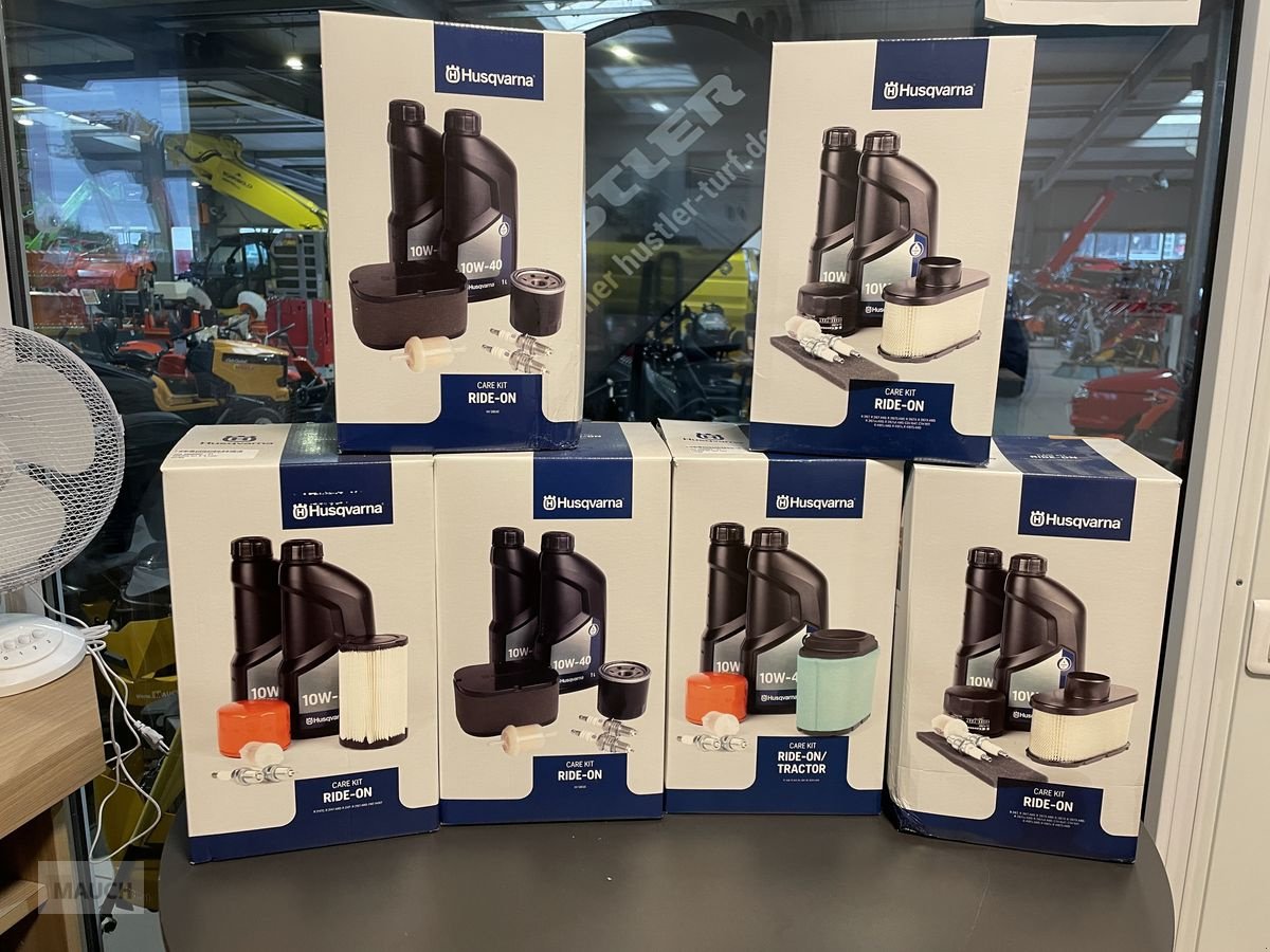 Rasentraktor des Typs Husqvarna Service Satz für alle Rider /Rasentraktor AKTION, Neumaschine in Burgkirchen (Bild 1)
