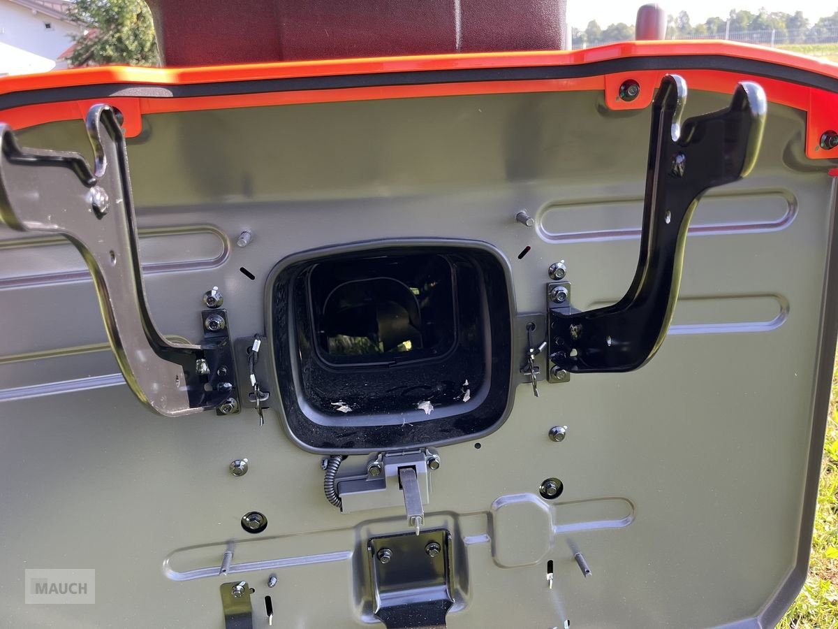 Rasentraktor des Typs Husqvarna TC 112 Frühbezugsaktion für 2025 LAGERND AKTION!, Neumaschine in Burgkirchen (Bild 4)