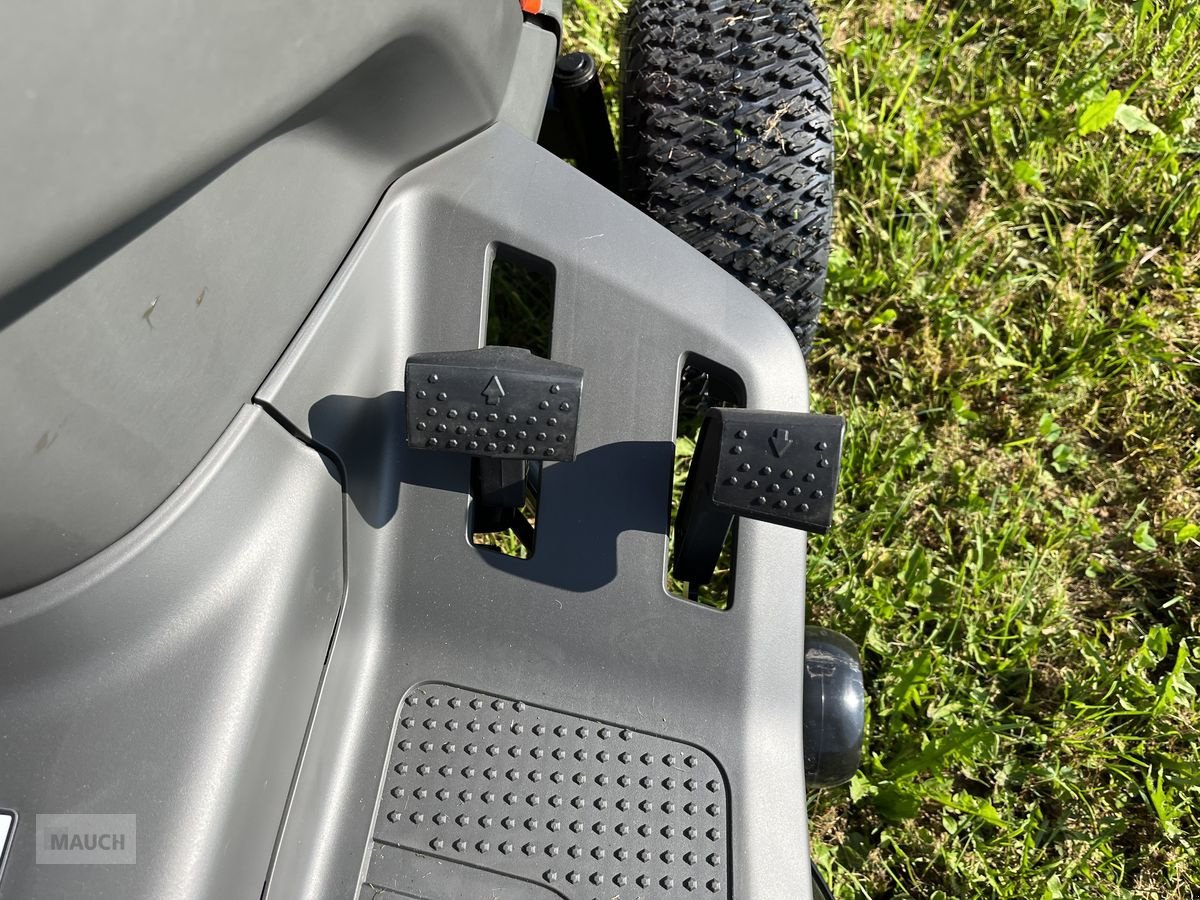 Rasentraktor des Typs Husqvarna TC 112 LAGERND!!! NEU!!, Neumaschine in Burgkirchen (Bild 17)
