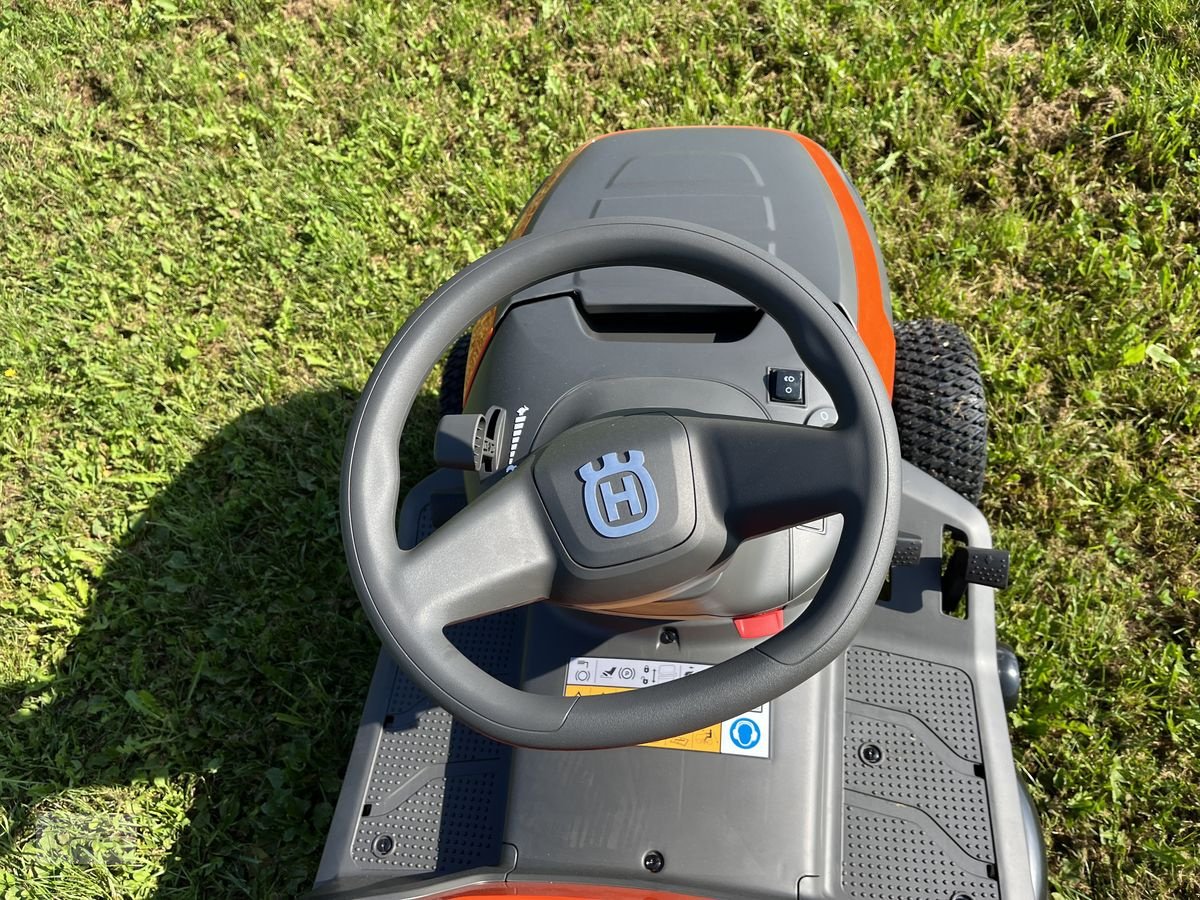 Rasentraktor des Typs Husqvarna TC 112 LAGERND!!! NEU!!, Neumaschine in Burgkirchen (Bild 15)