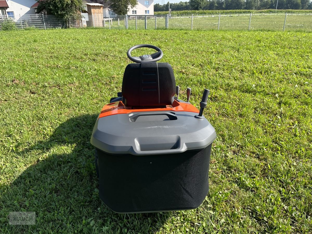 Rasentraktor des Typs Husqvarna TC 112 LAGERND!!! NEU!!, Neumaschine in Burgkirchen (Bild 10)