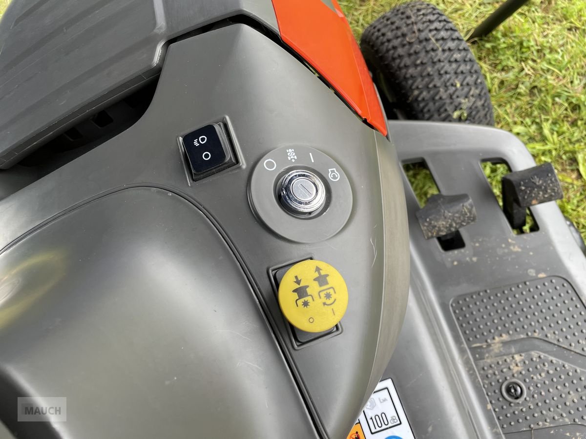 Rasentraktor des Typs Husqvarna TC 114 FRÜHBEZUGSAKTION, Neumaschine in Burgkirchen (Bild 21)