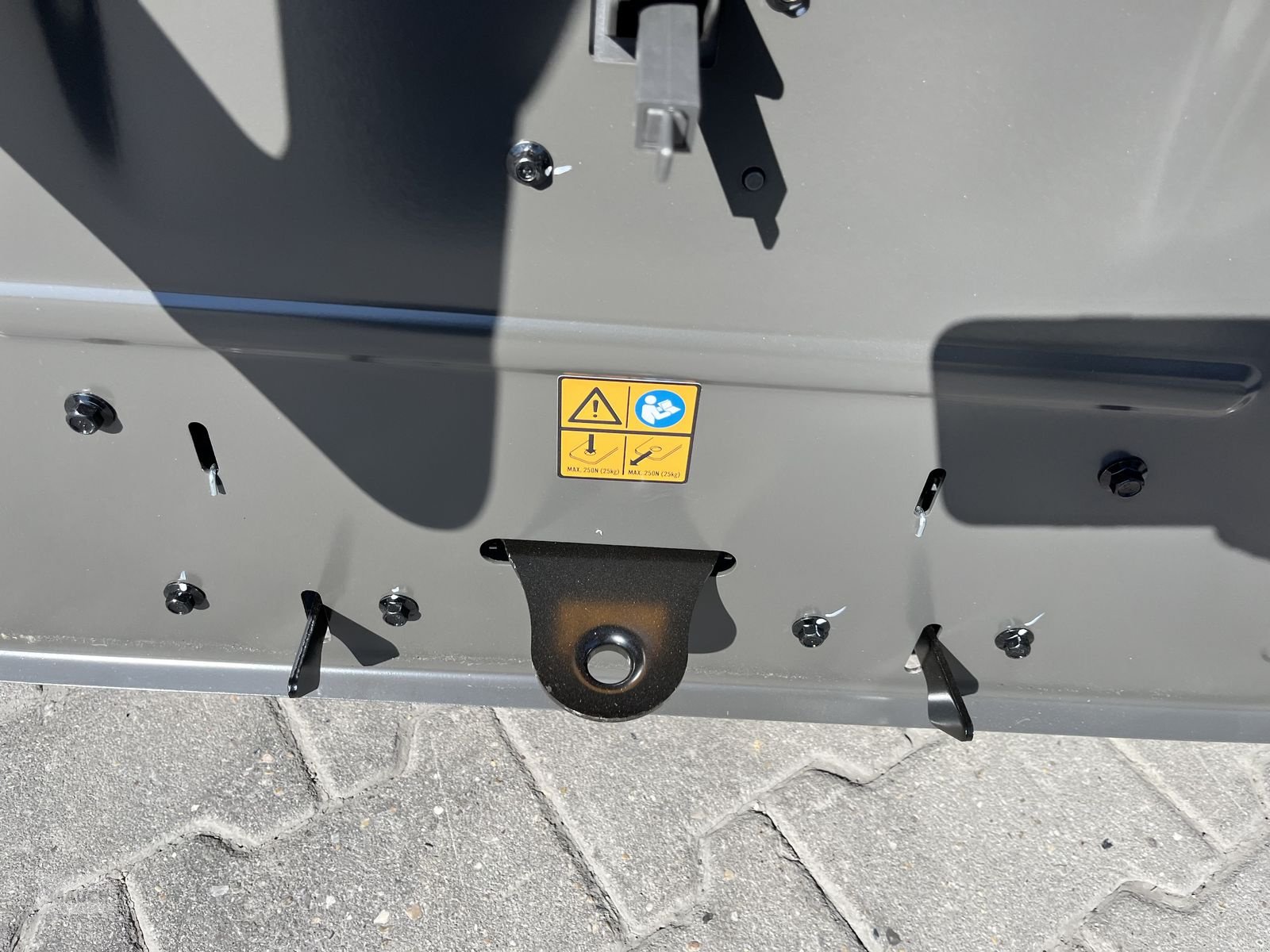 Rasentraktor des Typs Husqvarna TC 215T mit Entleerungshilfe 2 Zyl. LAGERND!!, Neumaschine in Burgkirchen (Bild 22)