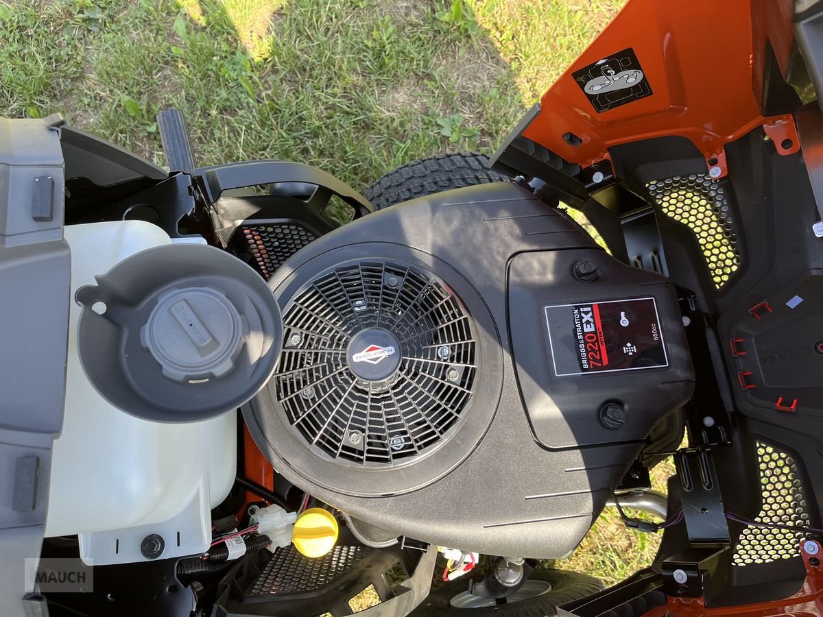 Rasentraktor des Typs Husqvarna TC 238TX Neugerät 20PS, Neumaschine in Burgkirchen (Bild 12)