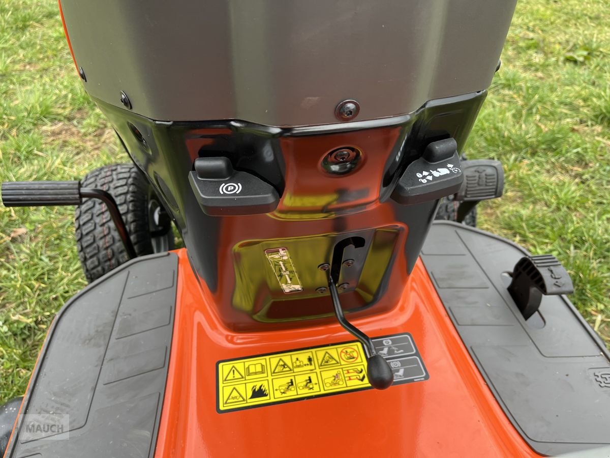 Rasentraktor a típus Husqvarna TC 242TX AKTION 23PS, Neumaschine ekkor: Burgkirchen (Kép 17)