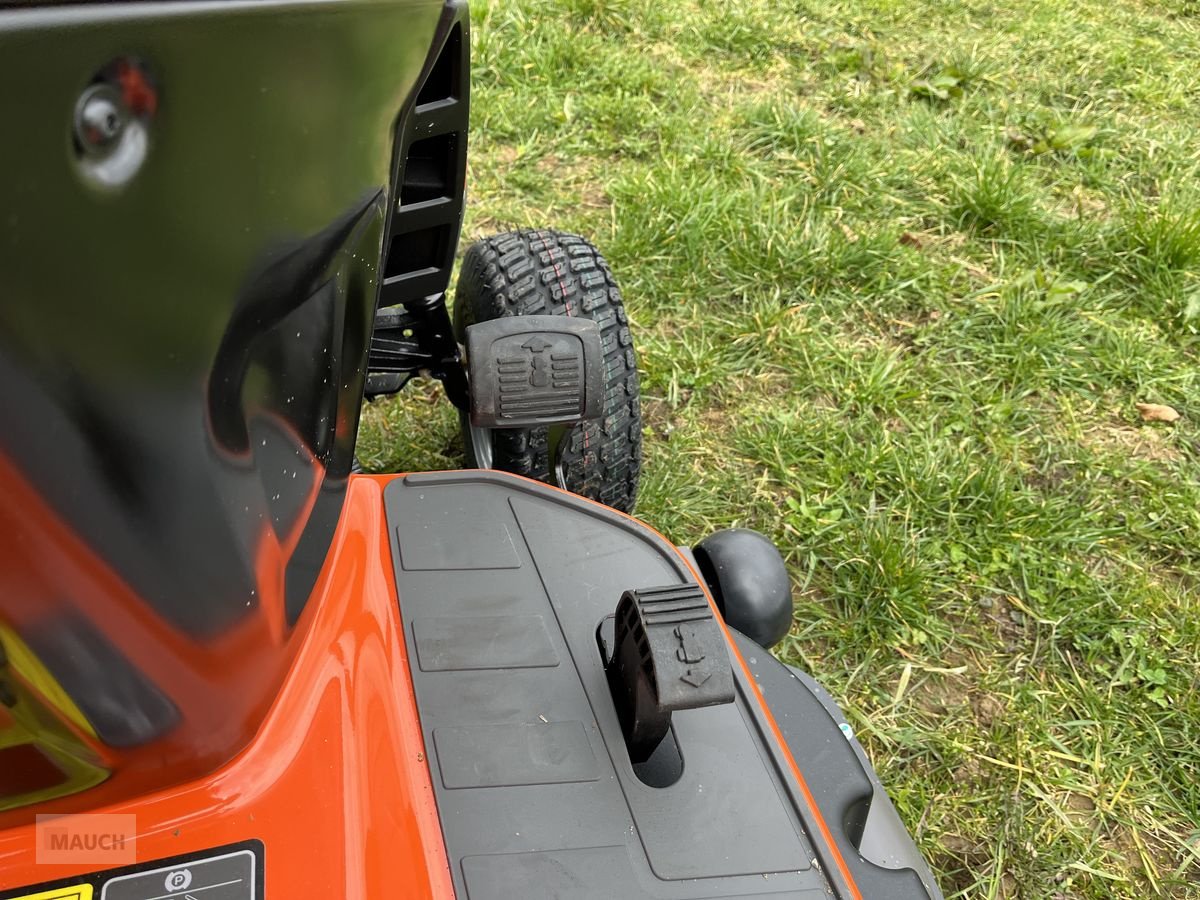 Rasentraktor a típus Husqvarna TC242 TX 2 Zylinder Kawasaki 24PS, Neumaschine ekkor: Burgkirchen (Kép 15)