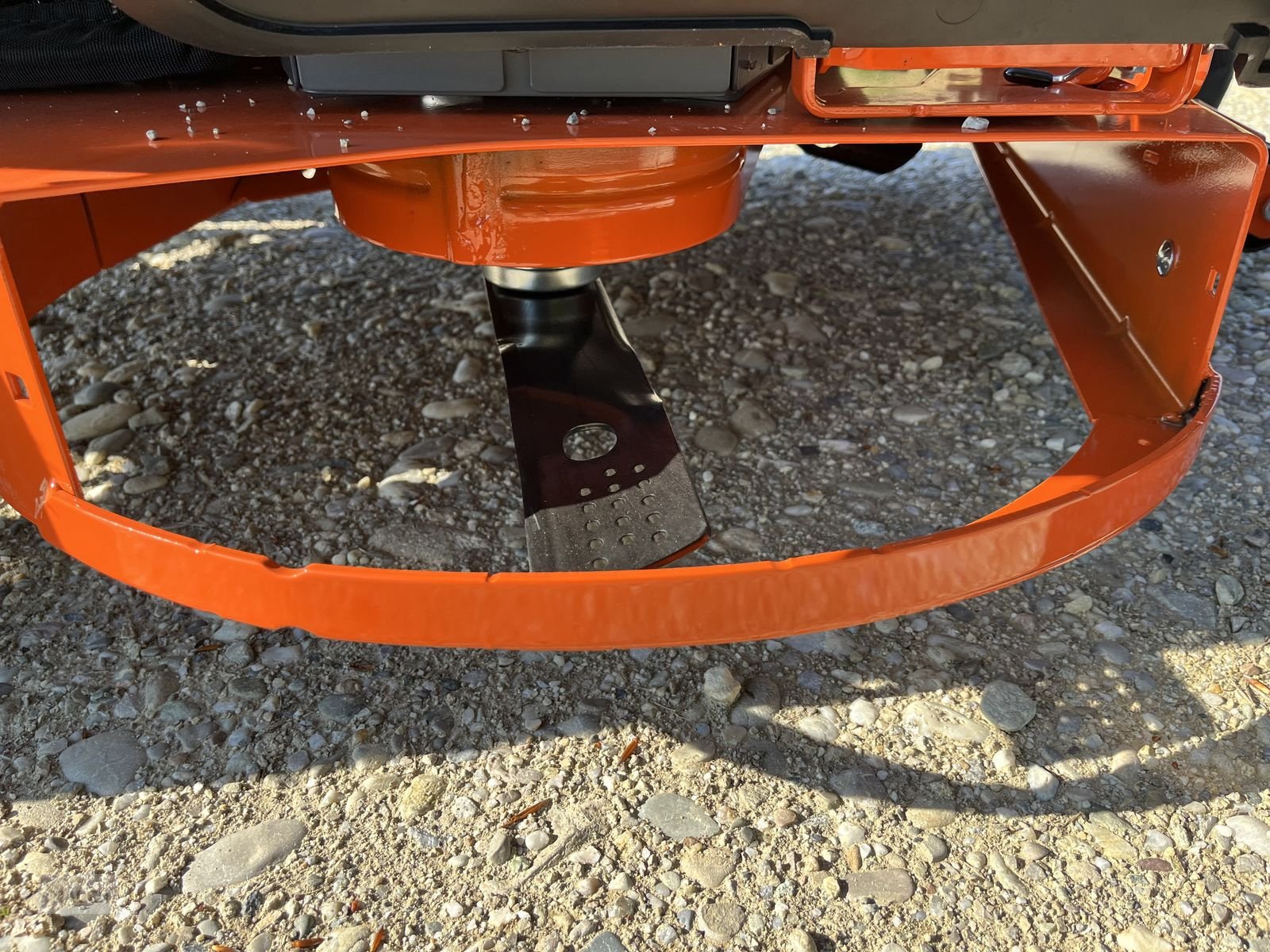 Rasentraktor a típus Husqvarna Zero Turn Z 242F, Neumaschine ekkor: Burgkirchen (Kép 4)