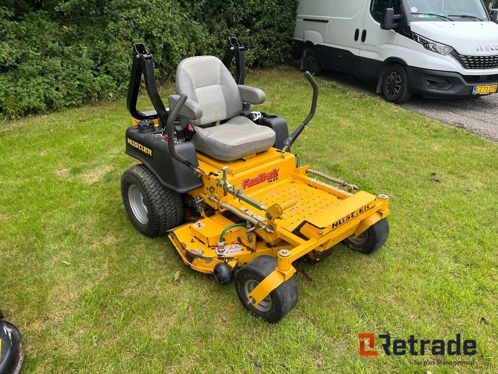Rasentraktor typu Hustler  932483CE  Fast trak SD - Zerro turn, Gebrauchtmaschine v Rødovre (Obrázek 3)