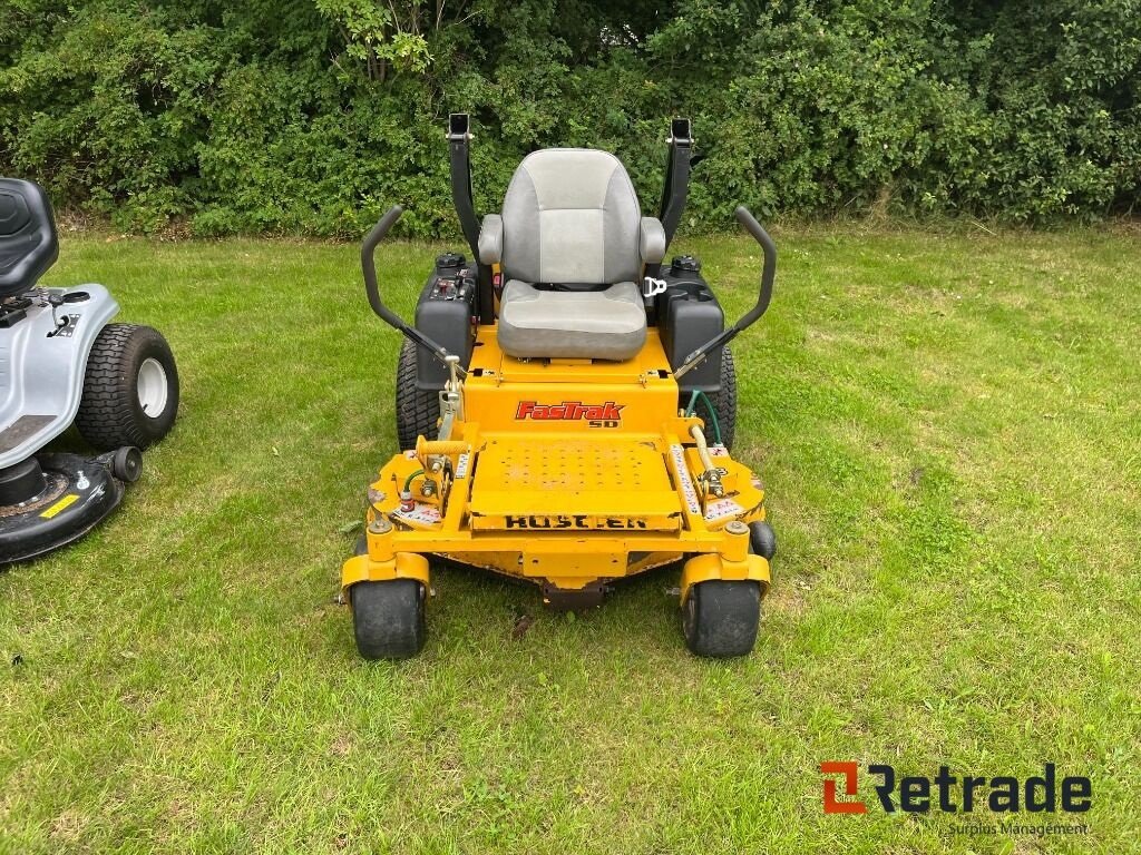 Rasentraktor typu Hustler  932483CE  Fast trak SD - Zerro turn, Gebrauchtmaschine v Rødovre (Obrázek 2)