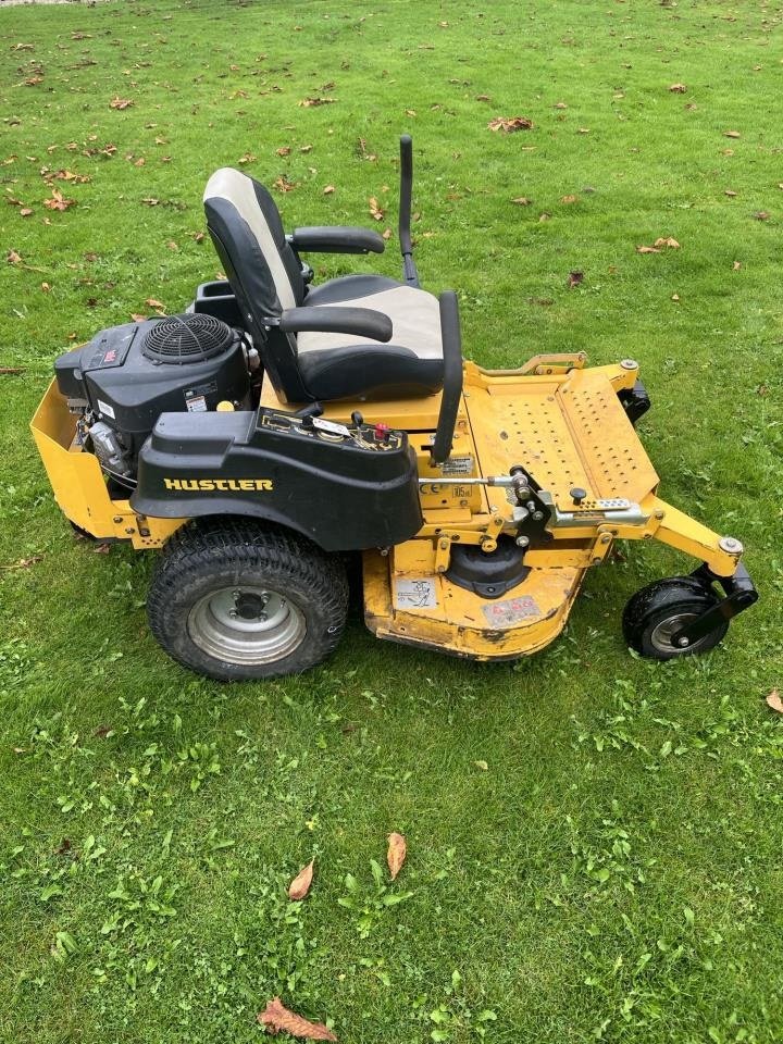Rasentraktor typu Hustler  APTOR FLIP-UP 48 RD, Gebrauchtmaschine w Jelling (Zdjęcie 8)