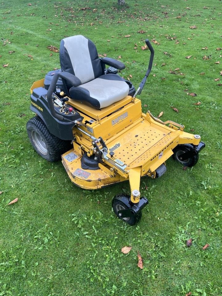 Rasentraktor typu Hustler  APTOR FLIP-UP 48 RD, Gebrauchtmaschine w Jelling (Zdjęcie 9)