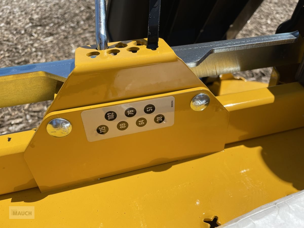 Rasentraktor des Typs Hustler  DASH XD48 122cm, Neumaschine in Burgkirchen (Bild 17)