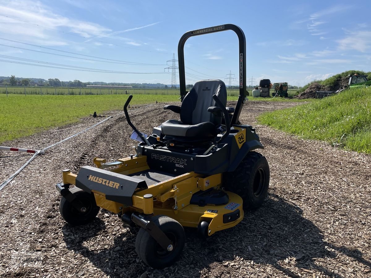Rasentraktor des Typs Hustler  Fastrak SDX 137SD, Neumaschine in Burgkirchen (Bild 10)