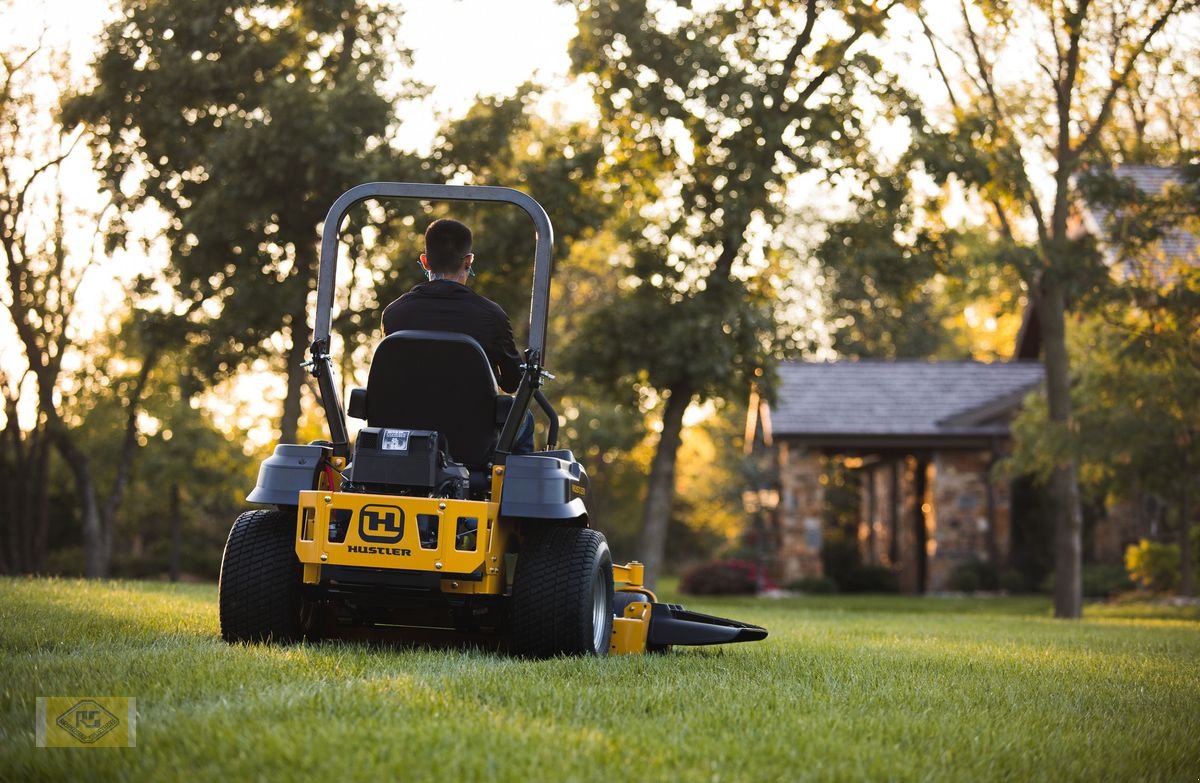 Rasentraktor a típus Hustler  Fastrak SDX 48&#34; RD Zero-Turn Aufsitzmäher, Gebrauchtmaschine ekkor: Beelen (Kép 4)