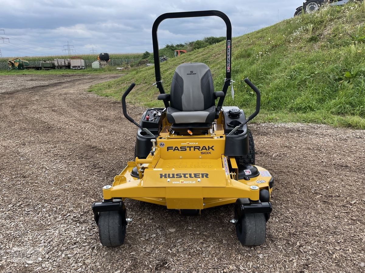Rasentraktor des Typs Hustler  Fastrak SDX 54&#34; 137cm Schnittbreite Vorführe, Vorführmaschine in Burgkirchen (Bild 14)