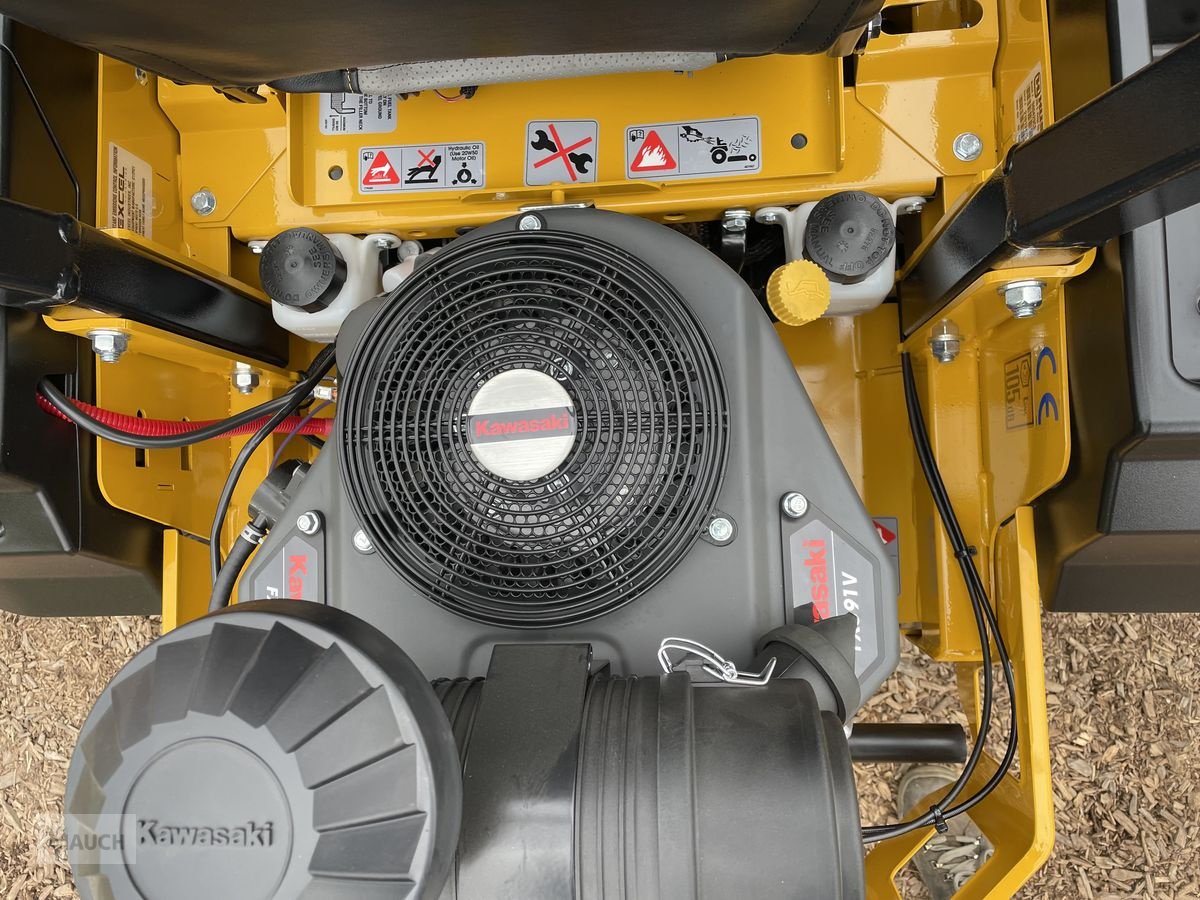 Rasentraktor des Typs Hustler  Fastrak SDX 54&#34; 137cm Schnittbreite Vorführe, Vorführmaschine in Burgkirchen (Bild 5)