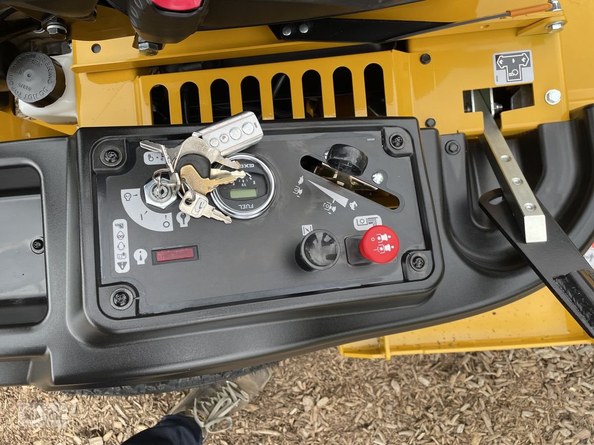 Rasentraktor des Typs Hustler  Fastrak SDX 54&#34; 137cm Schnittbreite Vorführe, Vorführmaschine in Burgkirchen (Bild 4)