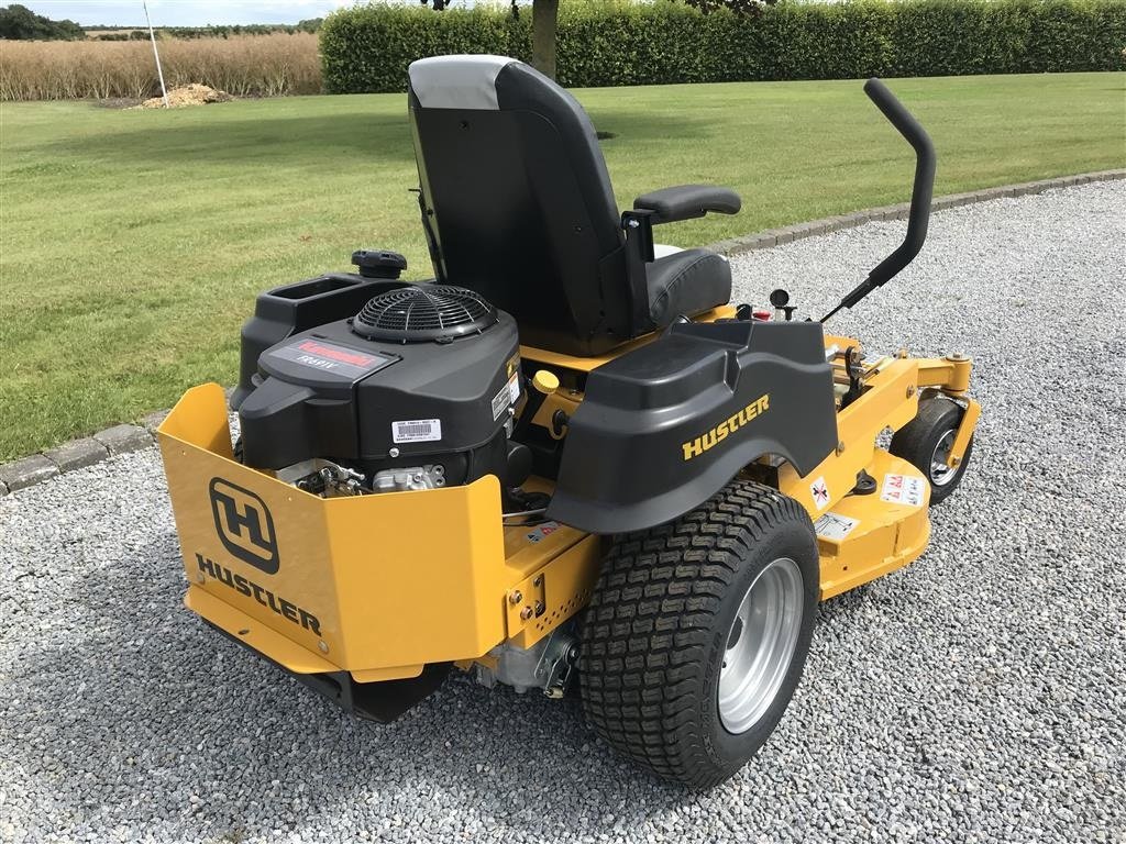Rasentraktor типа Hustler  Raptor FlipUp 48" Bagudkast, Gebrauchtmaschine в Haderslev (Фотография 4)