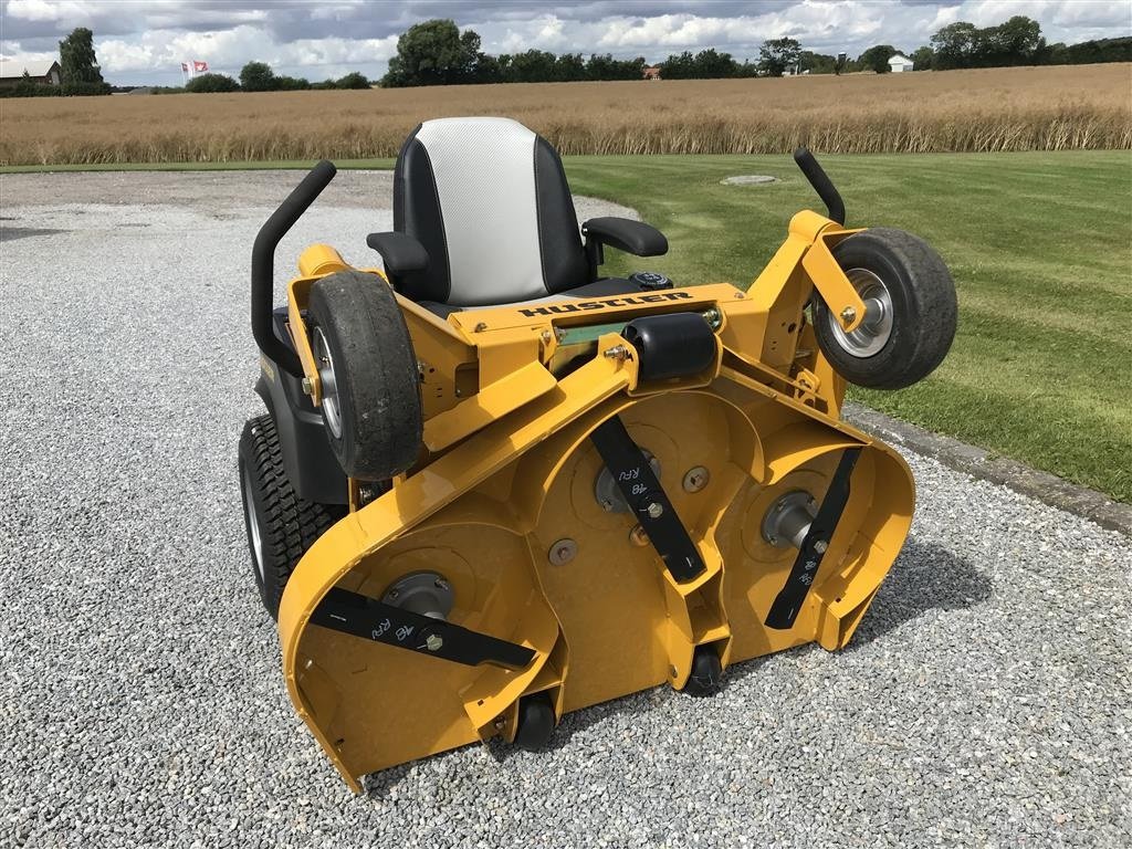 Rasentraktor типа Hustler  Raptor FlipUp 48" Bagudkast, Gebrauchtmaschine в Haderslev (Фотография 2)