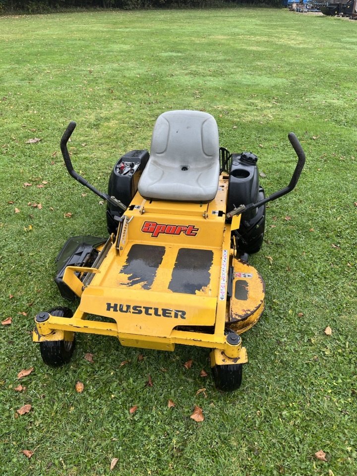 Rasentraktor typu Hustler  SPORT 19 42", Gebrauchtmaschine v Jelling (Obrázek 1)