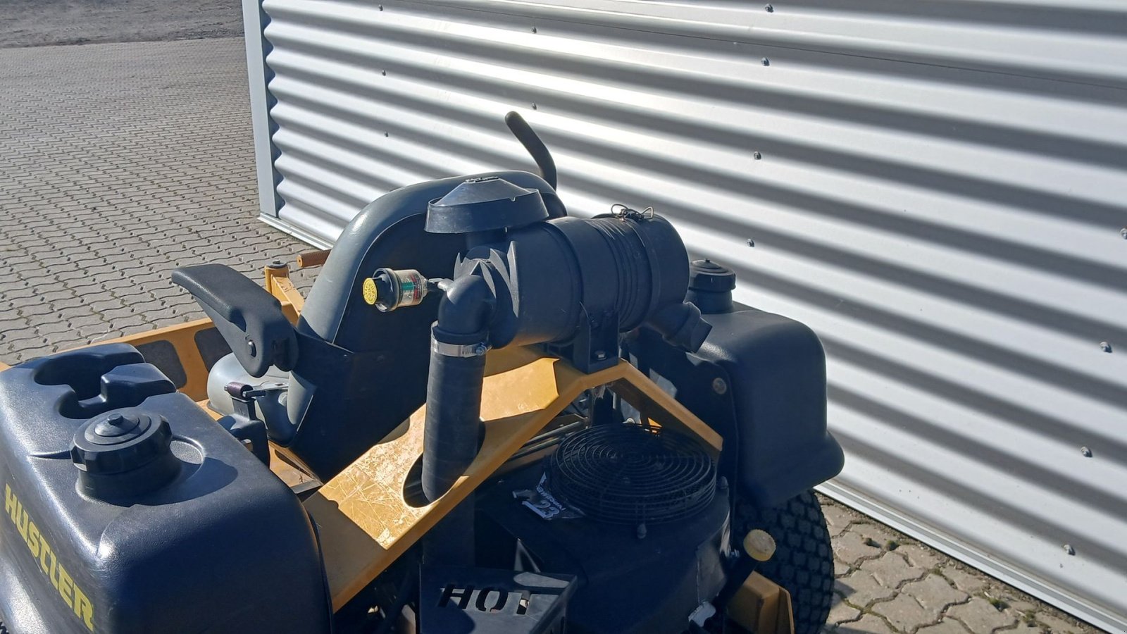 Rasentraktor vrste Hustler  Super Z, Gebrauchtmaschine v Horsens (Slika 8)