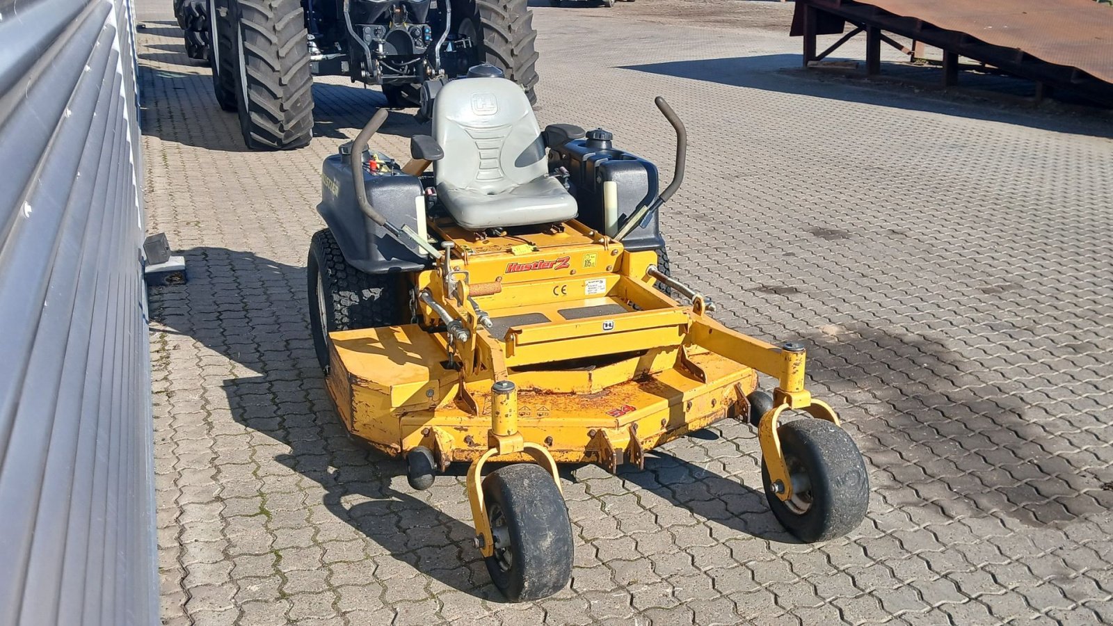 Rasentraktor Türe ait Hustler  Super Z, Gebrauchtmaschine içinde Bredsten (resim 9)