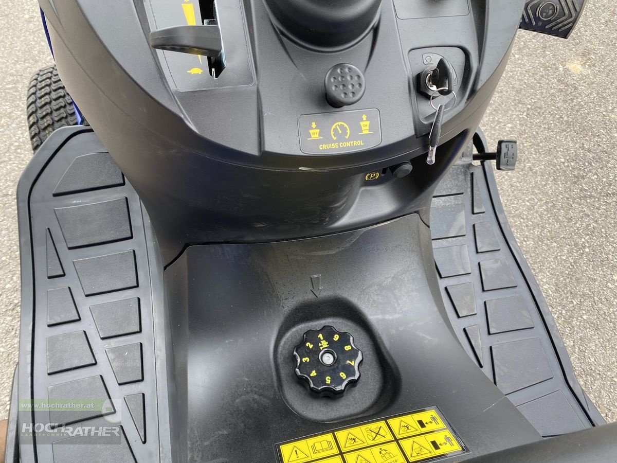 Rasentraktor des Typs Iseki CM 7421 H 4 WD, Neumaschine in Kronstorf (Bild 12)