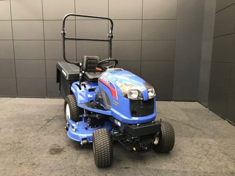 Rasentraktor des Typs Iseki Rasentraktor SXG326 Bodenentleerung 1,37m 27PS, Neumaschine in Tamsweg (Bild 2)