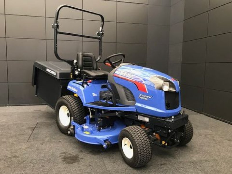 Rasentraktor a típus Iseki Rasentraktor SXG326 Bodenentleerung 1,37m 27PS, Neumaschine ekkor: Tamsweg (Kép 1)