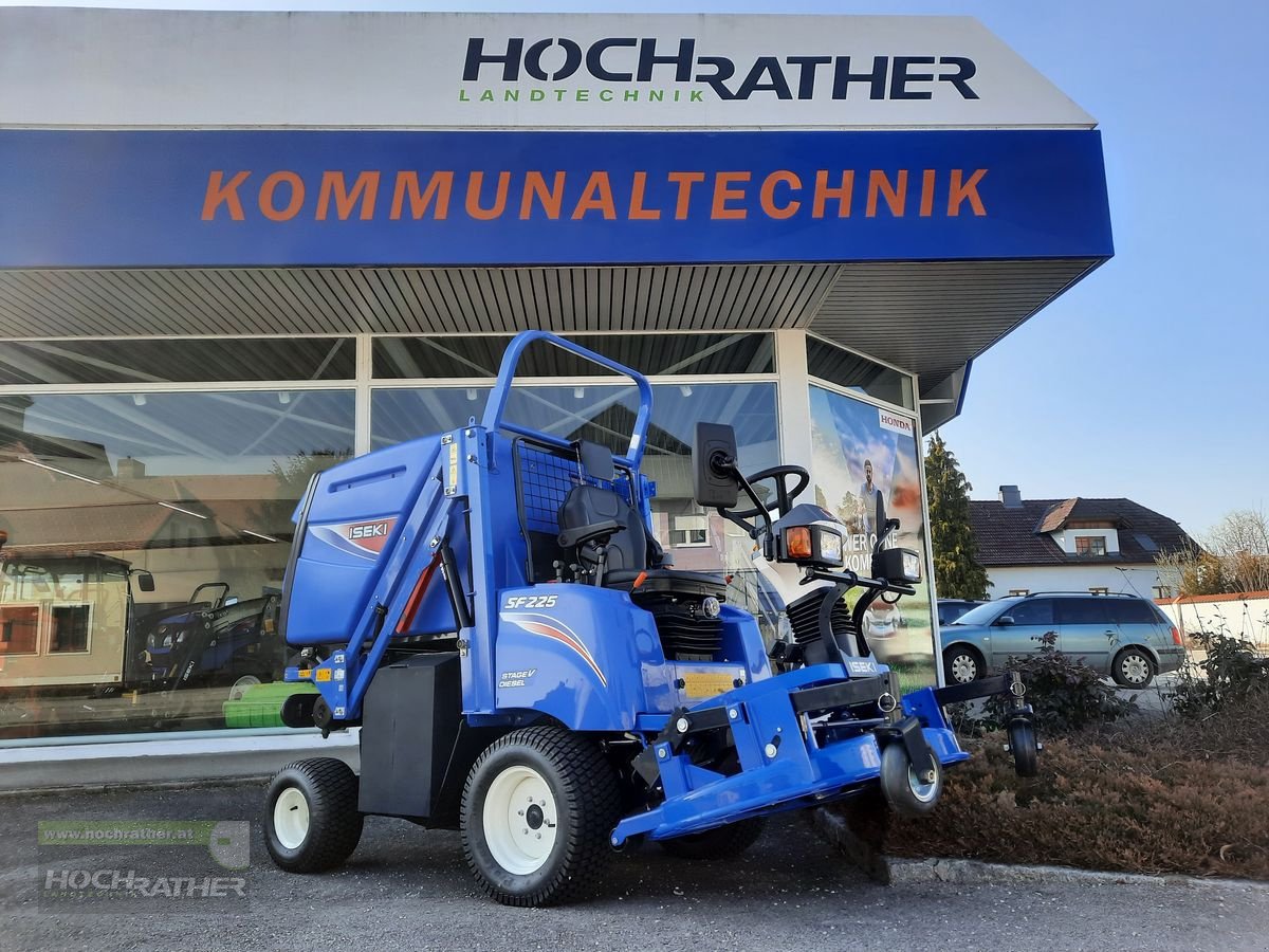 Rasentraktor des Typs Iseki SF 225, Neumaschine in Kronstorf (Bild 1)