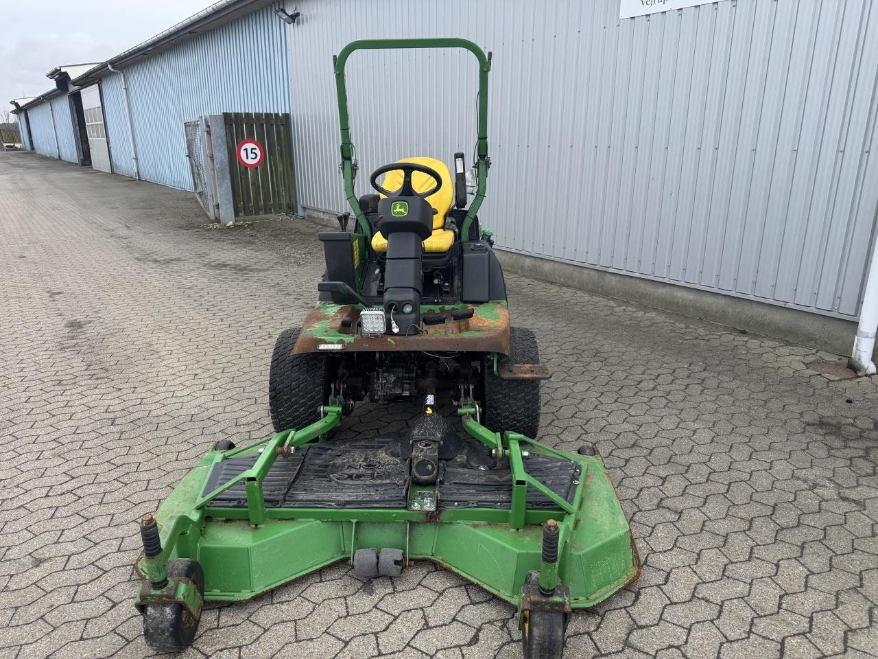 Rasentraktor des Typs John Deere 1580 M/183 CM KLIPPE, Gebrauchtmaschine in Bramming (Bild 2)