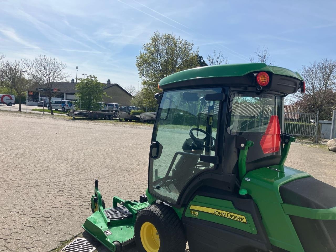 Rasentraktor a típus John Deere 1585 M/72" FASTBACK, Gebrauchtmaschine ekkor: Trige (Kép 15)
