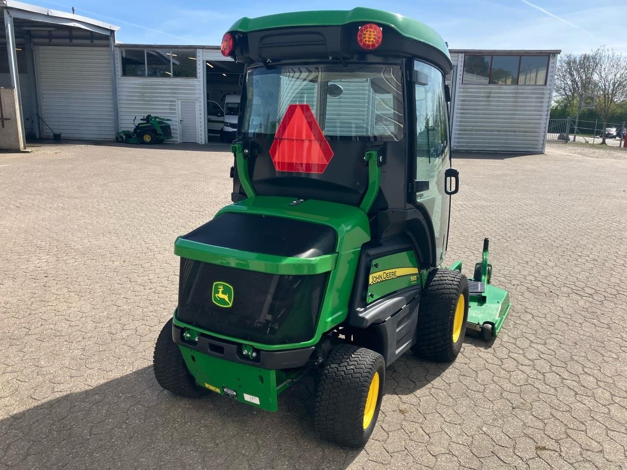 Rasentraktor a típus John Deere 1585 M/72" FASTBACK, Gebrauchtmaschine ekkor: Trige (Kép 14)