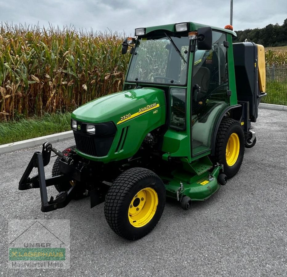 Rasentraktor des Typs John Deere 2320, Gebrauchtmaschine in Bergland (Bild 1)