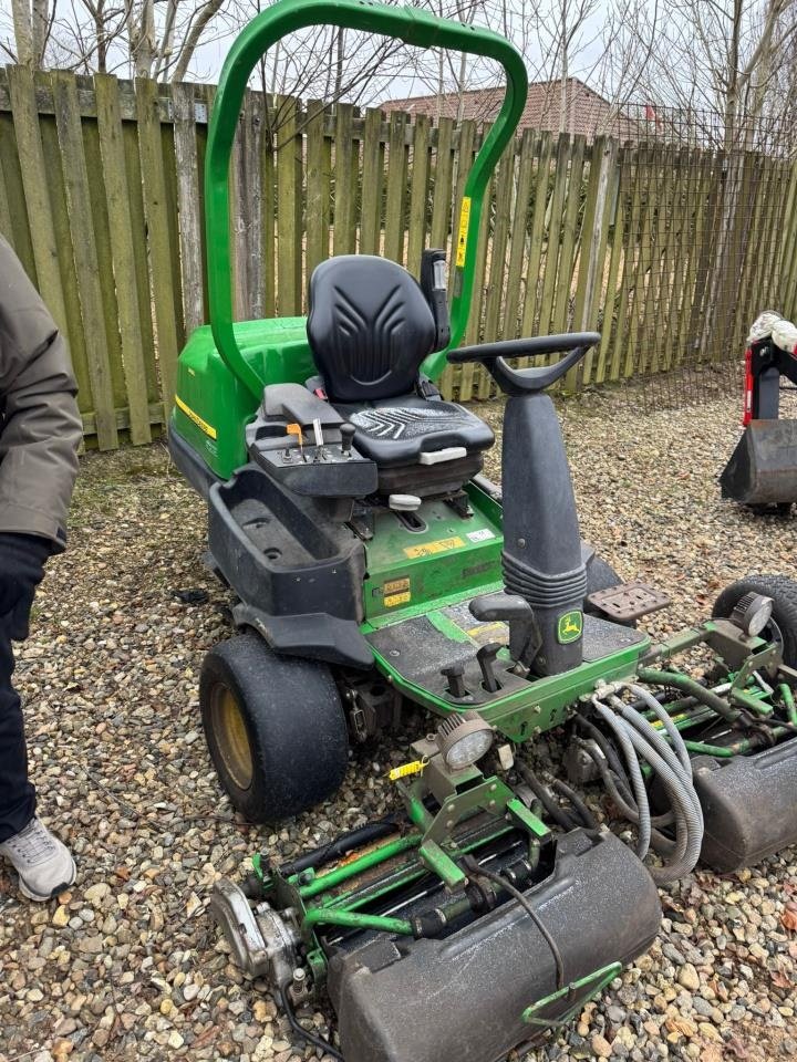 Rasentraktor des Typs John Deere 2500 B, Gebrauchtmaschine in Bramming (Bild 1)