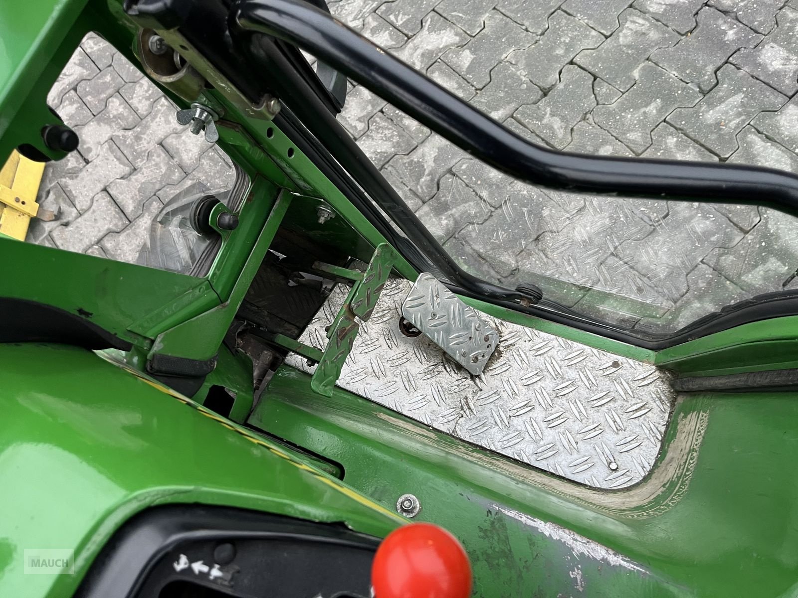 Rasentraktor a típus John Deere 332 mit Schneeschild 3 Zylinder Diesel, Gebrauchtmaschine ekkor: Burgkirchen (Kép 16)